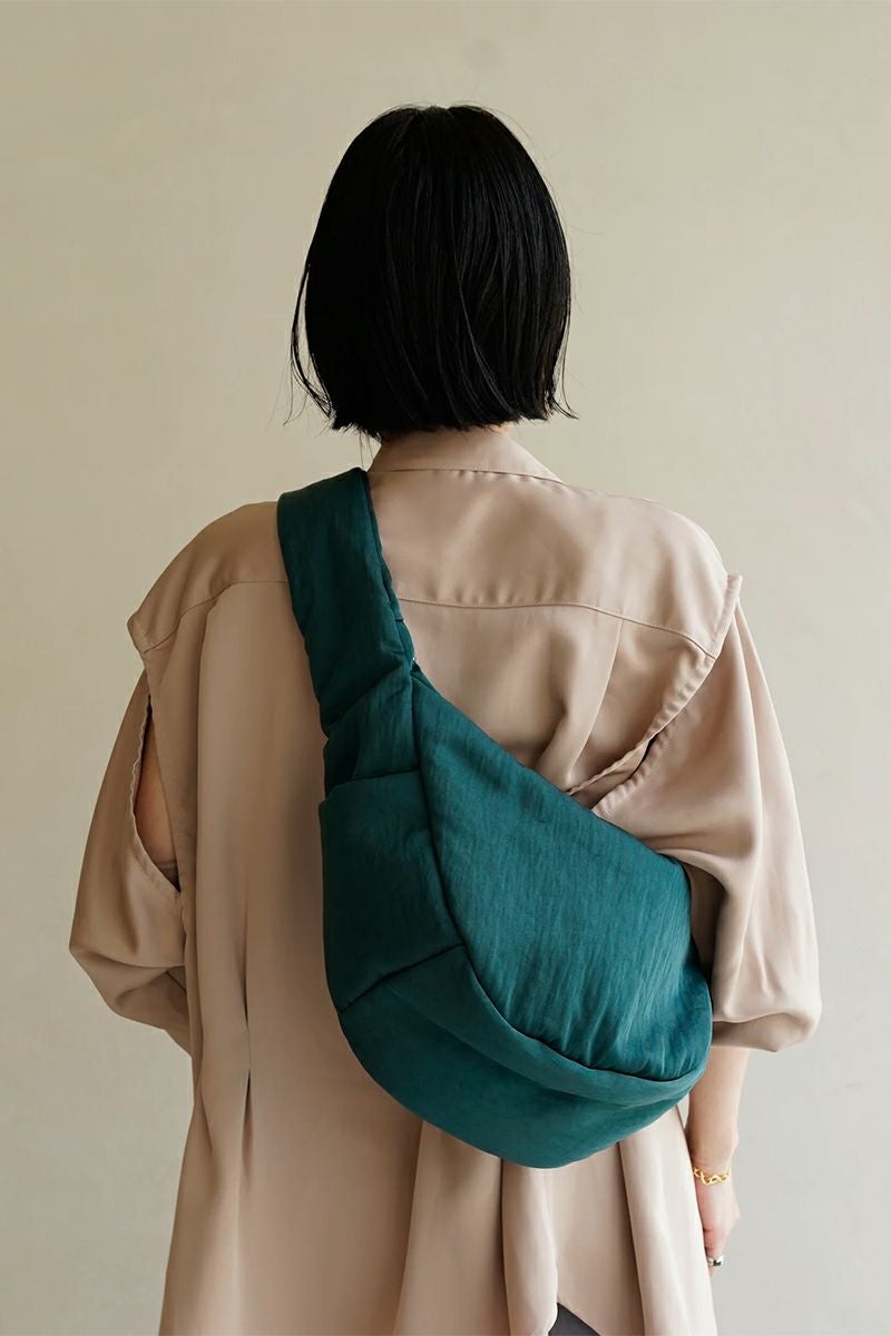 ITTI(イッチ) ANNIE PUFFER TOWN MOON BAG / CERATOBRIGHT アニーパファータウンムーンバッグ セラトブライト ITTI-BAG-121-CB