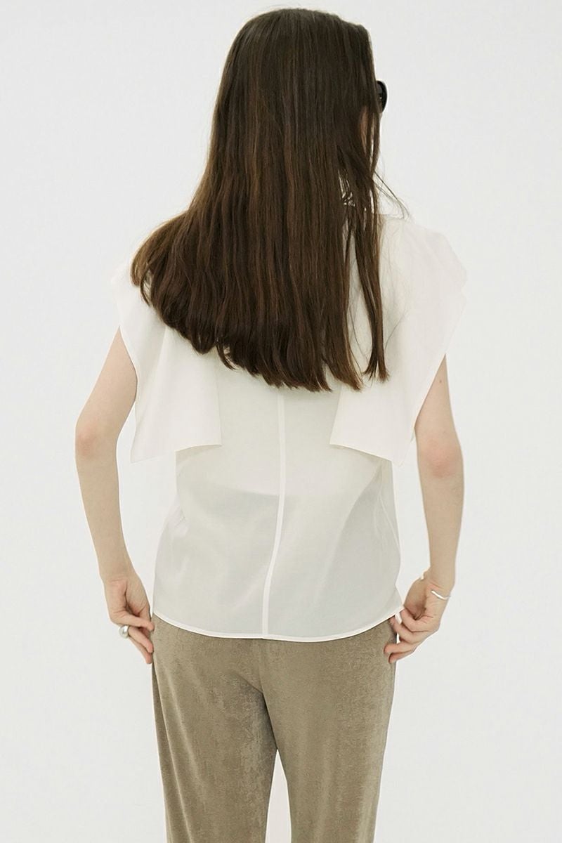  CLANE(クラネ) > SQUARE SLEEVE BLOUSE スクエアスリーブブラウス 18122-4182