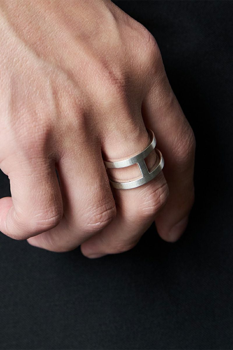 XOLO(ショロ) H Ring with Hair Line Hリングウィズヘアライン XOR112