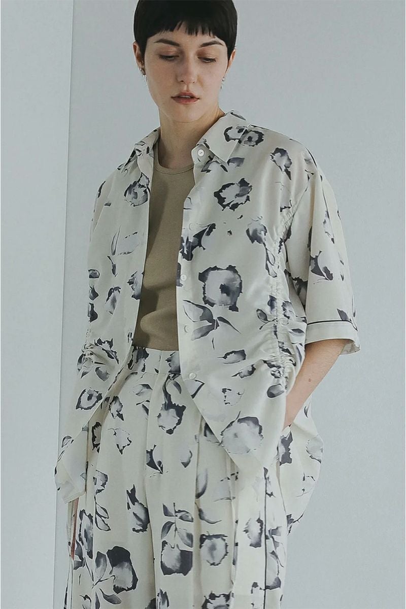 MANOF(マノフ) BLURRED FLOWER SHIRTS フラワーシャツ 89122-4012