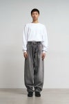 Graphpaper(グラフペーパー) Selvage Denim Two Tuck Tapered Pants -LIGHT FADE- セルヴィッチデニムツータックテーパードパンツ ライトフェード GU253-40060LB