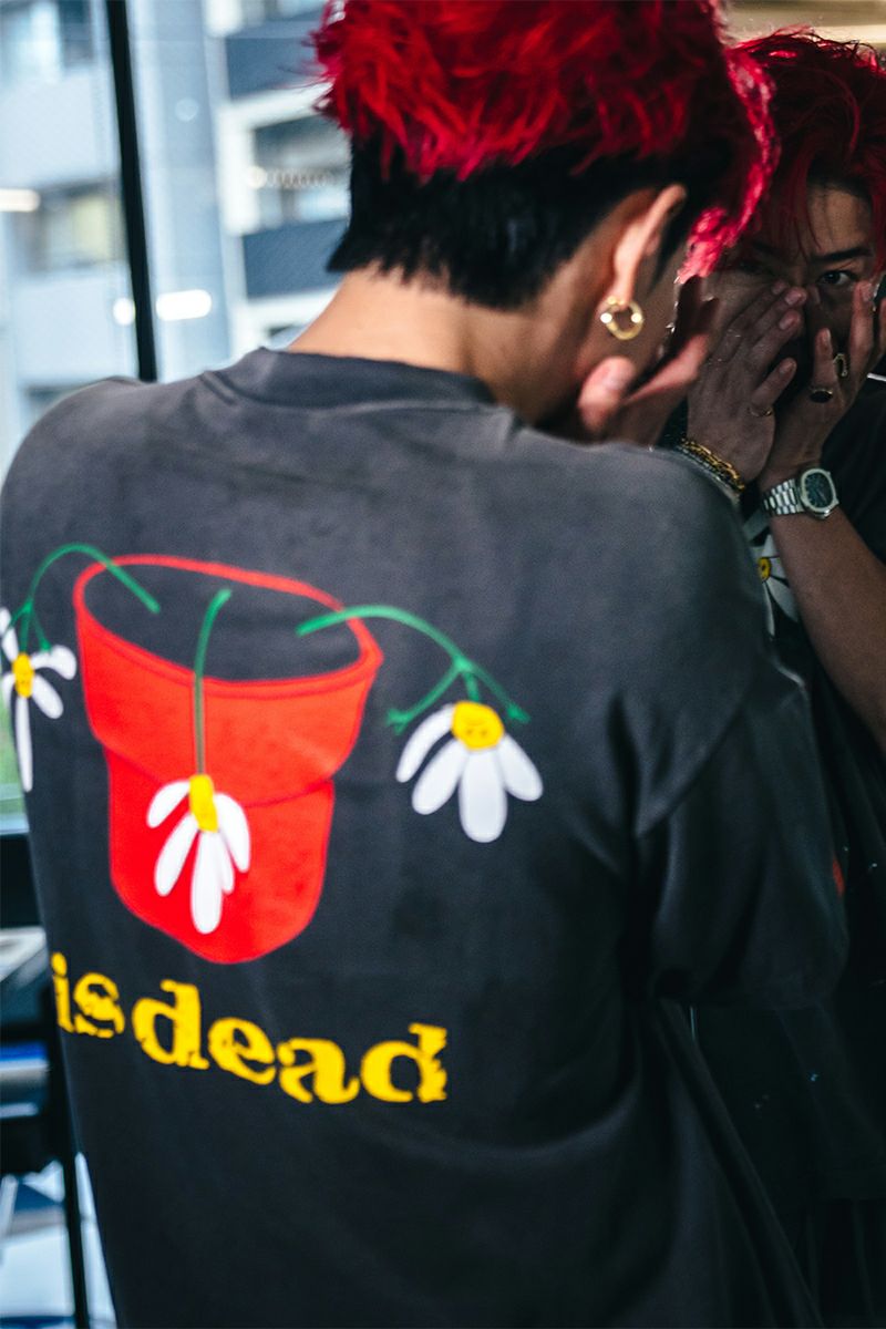 SAINT Mxxxxxx(セントマイケル)  SM-HR1-0000-C18 / DLS_SS TEE DE LA SOUL BLACK 半袖Tシャツ