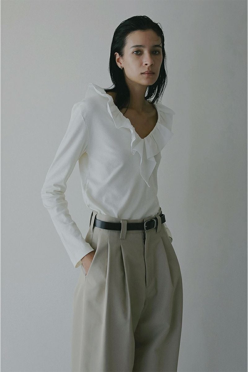 MANOF(マノフ) 2WAY FRILL NECK CUT TOPS 2ウェイフリルネックカットトップス 89105-1142