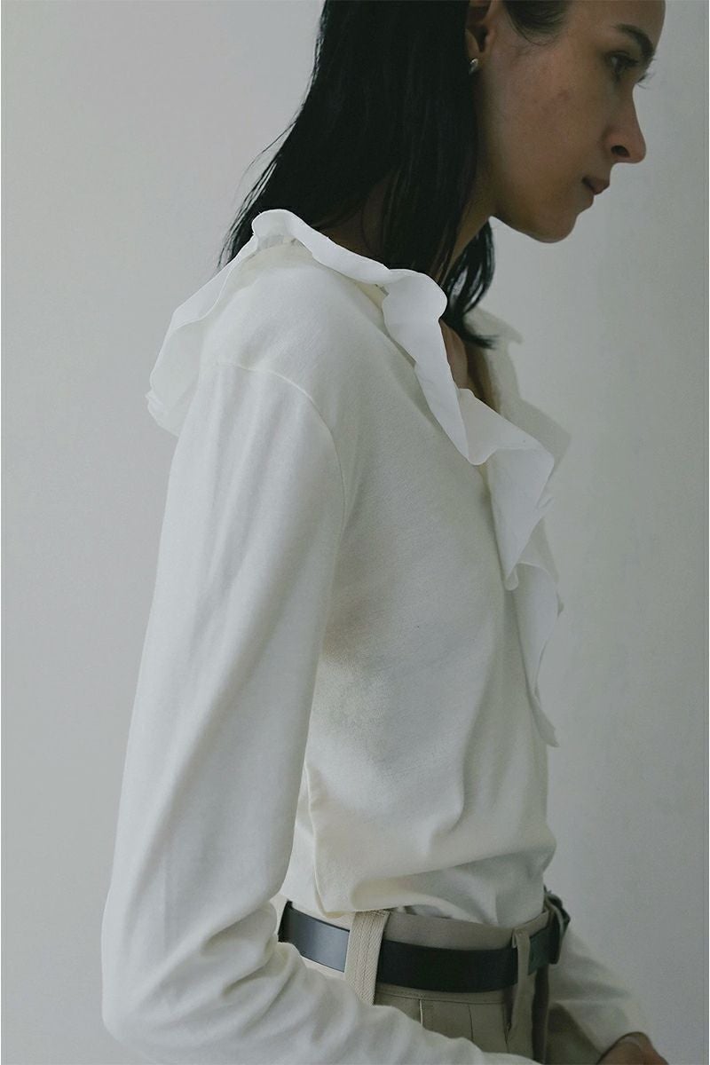 MANOF(マノフ) 2WAY FRILL NECK CUT TOPS 2ウェイフリルネックカットトップス 89105-1142