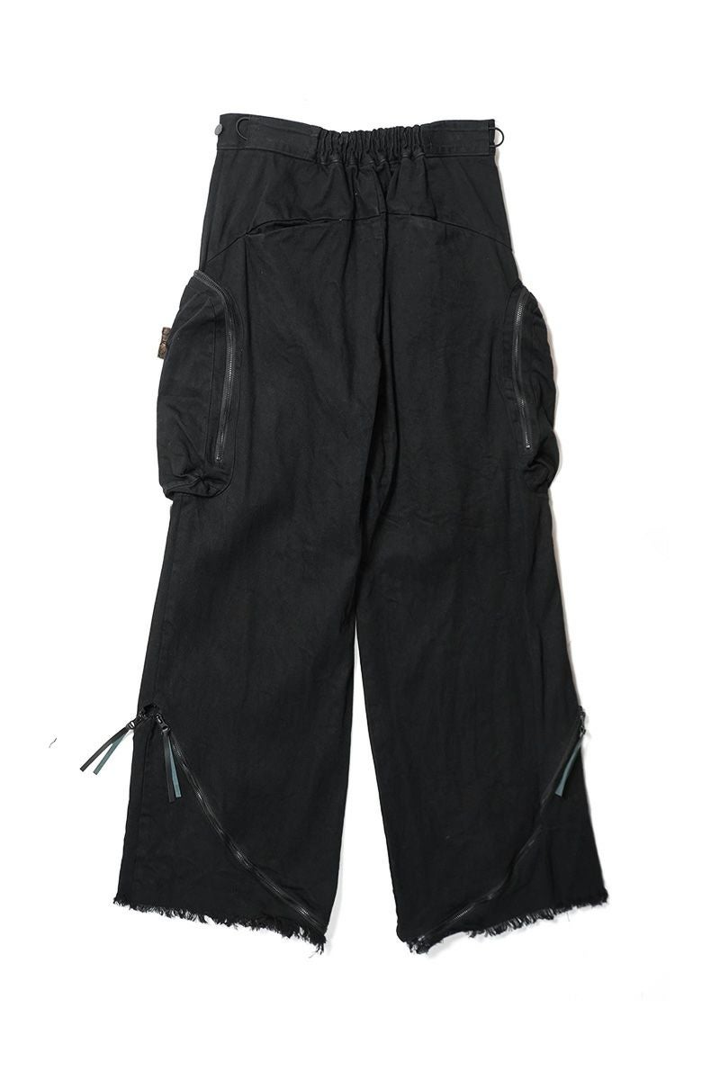  SYUMAN.(シュウマン) > SYUMAN.(シュウマン) Parachute cargo trousers by Blk 25FW-MS001-B