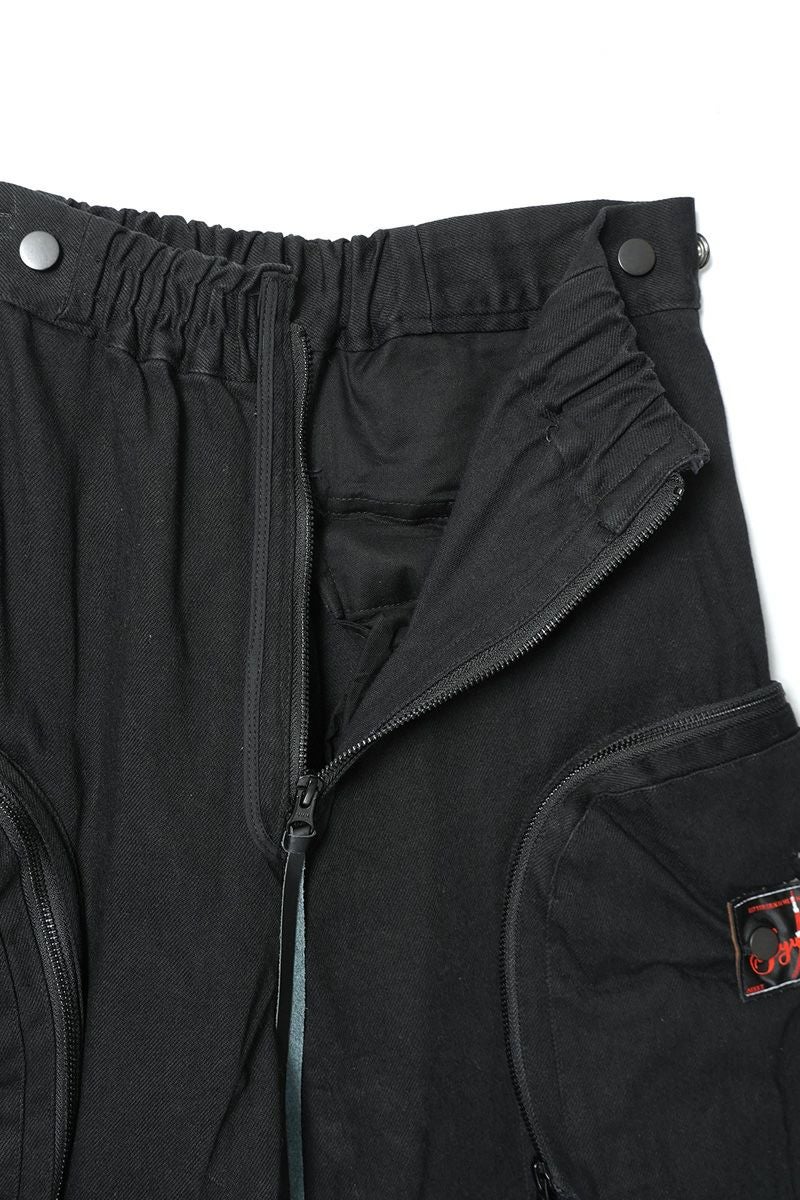  SYUMAN.(シュウマン) > SYUMAN.(シュウマン) Parachute cargo trousers by Blk 25FW-MS001-B