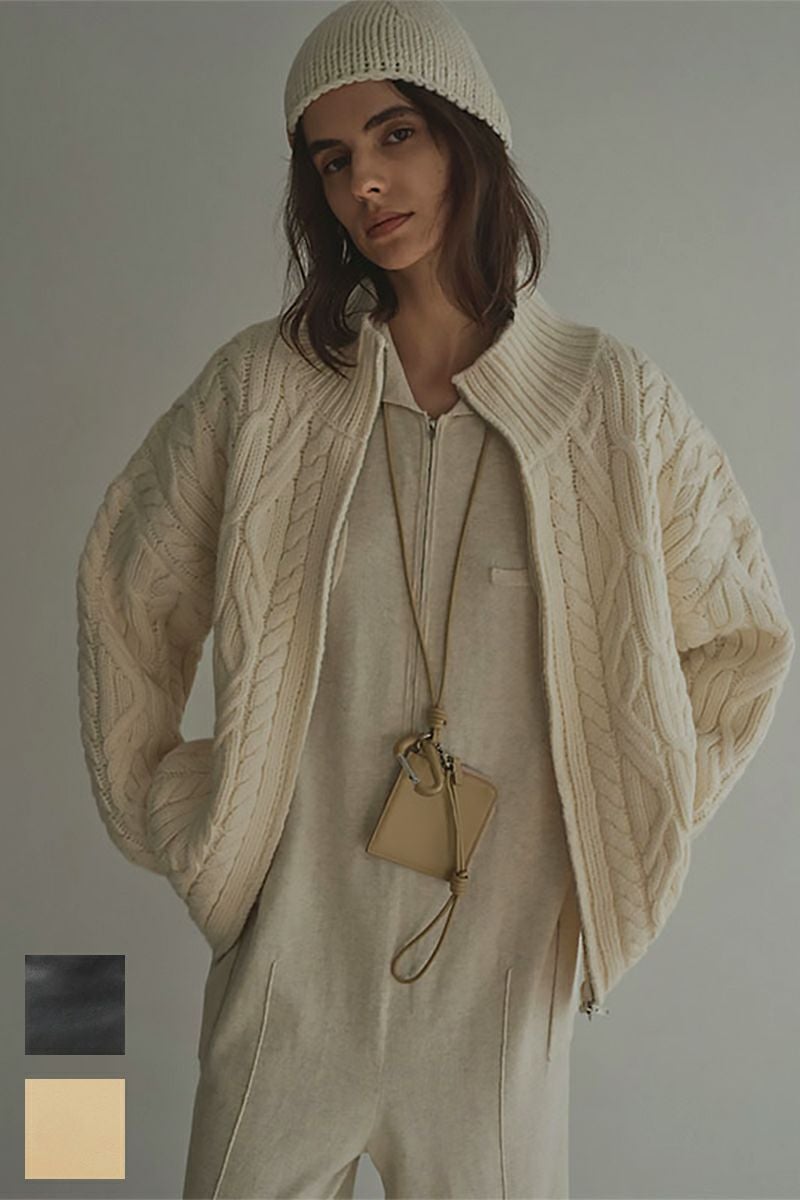 ETRE TOKYO(エトレトウキョウ) レザーコードカラビナスクエアパース 1225679111