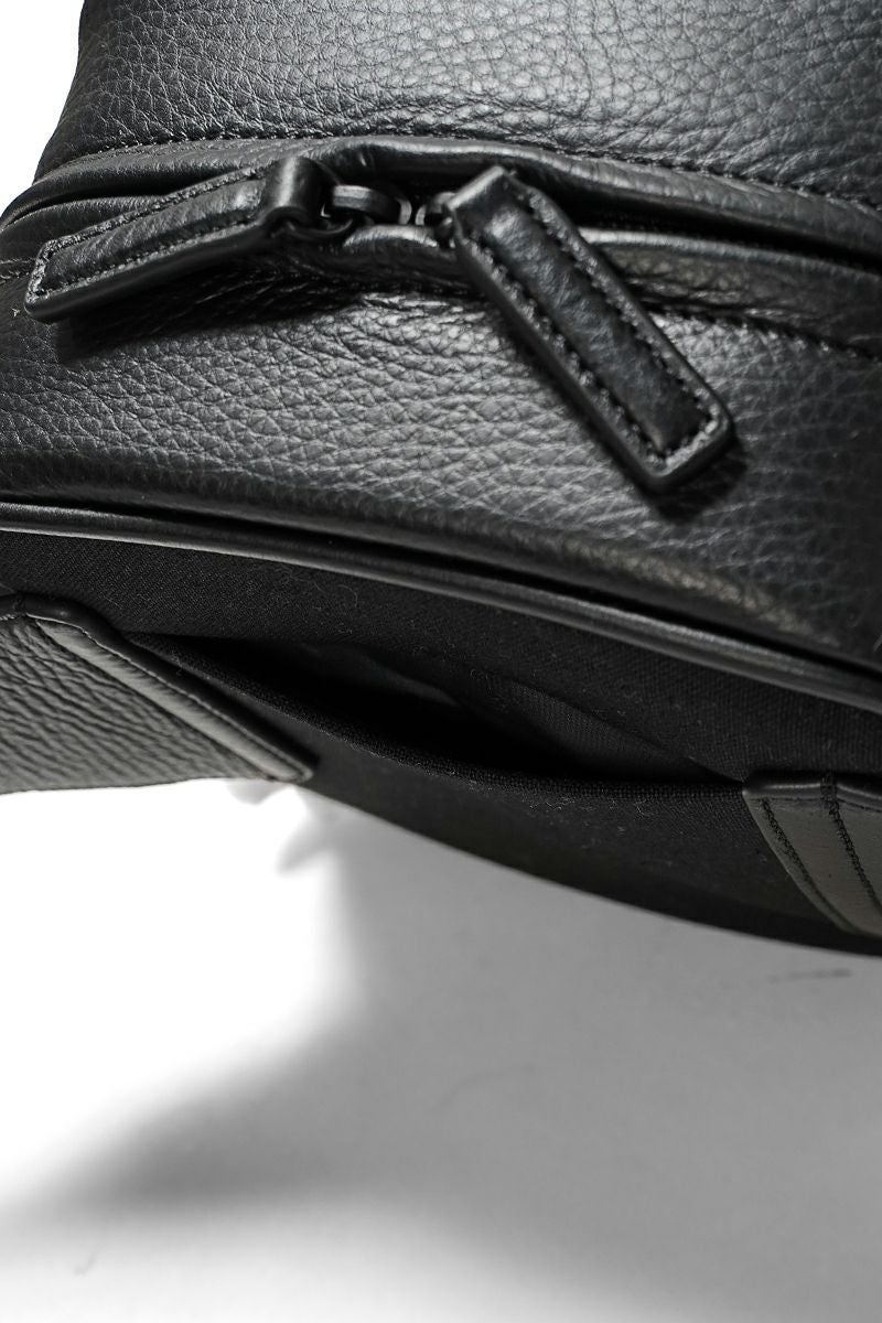 objcts.io(オブジェクツアイオー) ウィークエンドカメラバッグ ミディアム