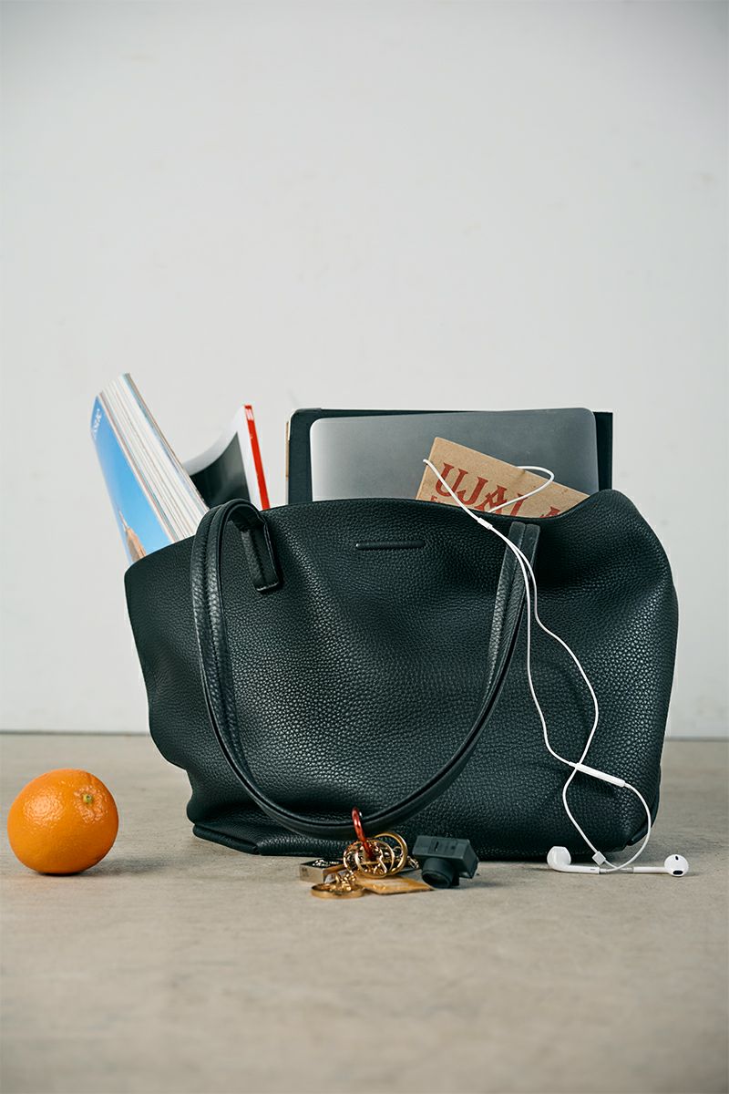 objcts.io(オブジェクツアイオー) エッセンシャルデイリーレザートート ミディアム