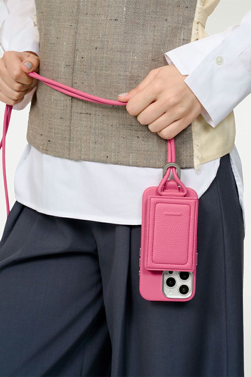 objcts.io(オブジェクツアイオー) iPhoneアクセサリー ストラップ付レザーカードケース