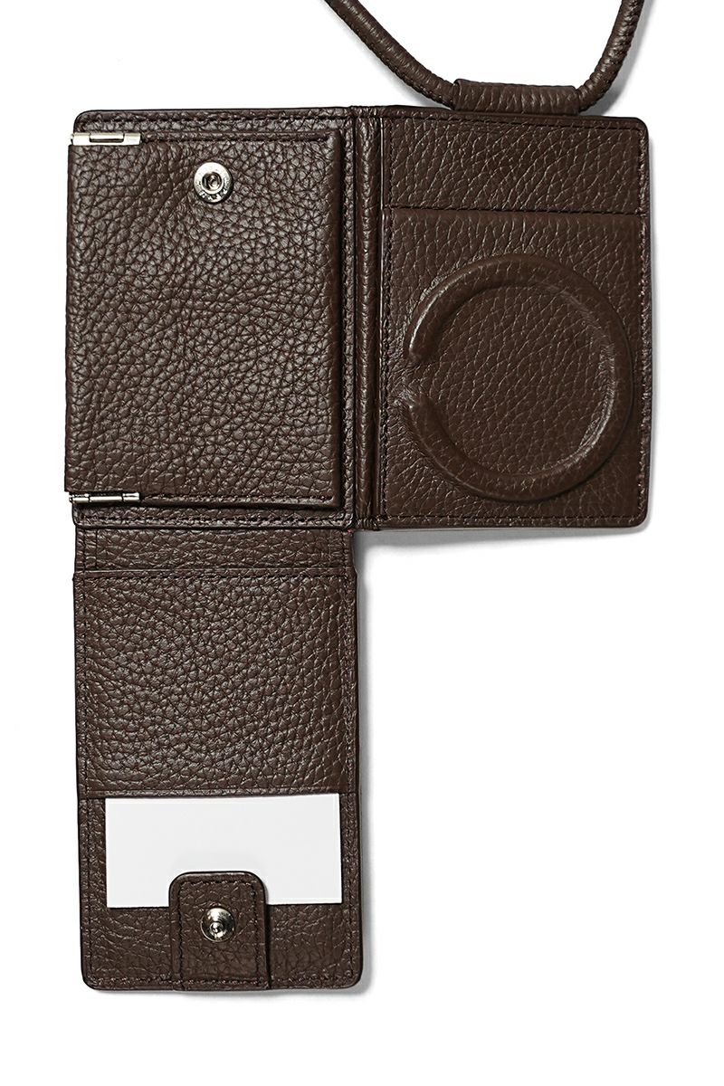 objcts.io(オブジェクツアイオー) iPhoneアクセサリー ストラップ付レザーウォレット