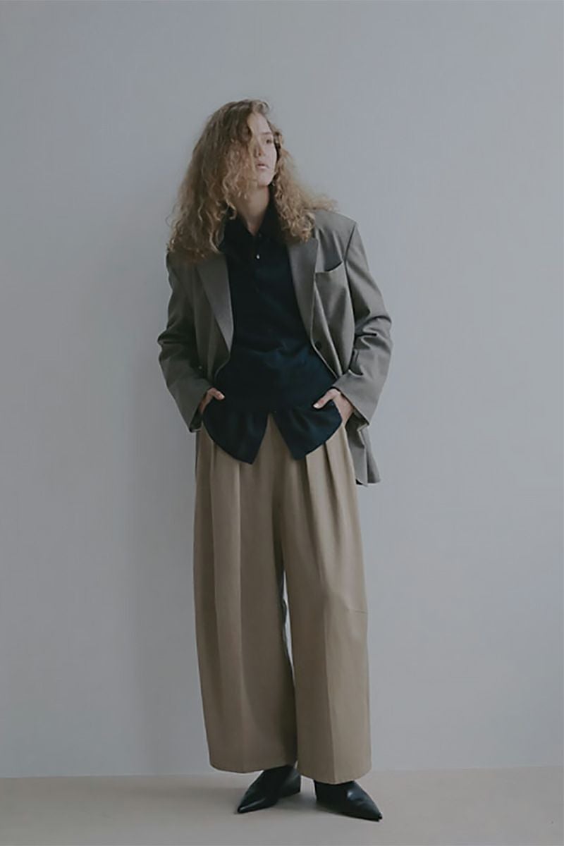 ETRE TOKYO(エトレトウキョウ) ソフトコットンタックカーブパンツ 1226220076