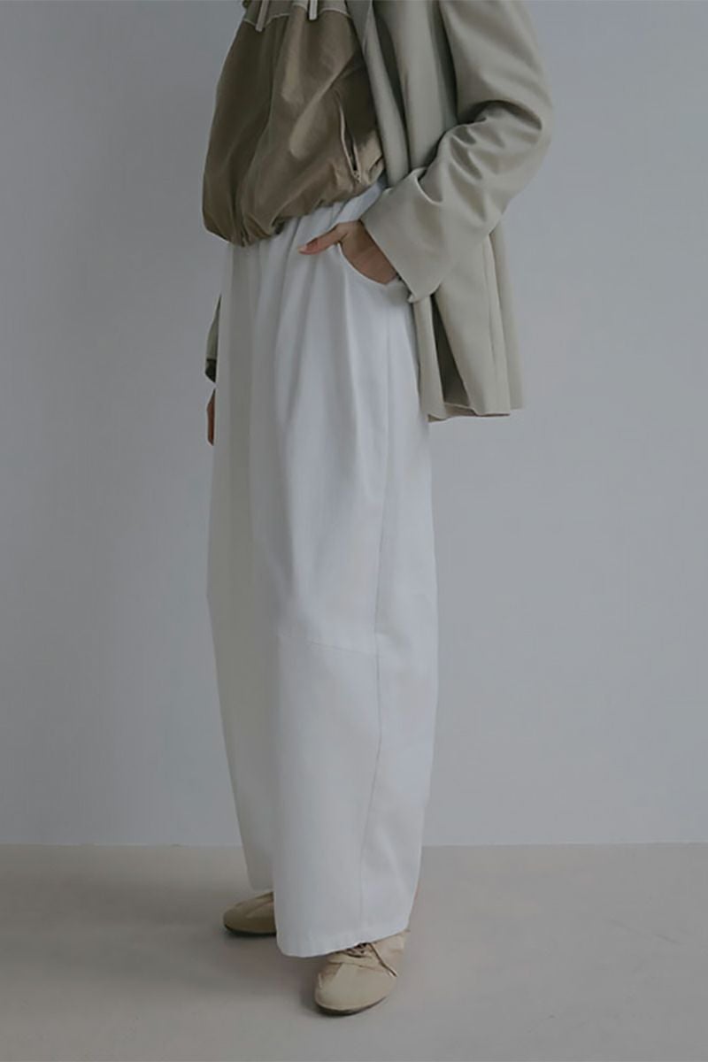 ETRE TOKYO(エトレトウキョウ) ソフトコットンタックカーブパンツ 1226220076