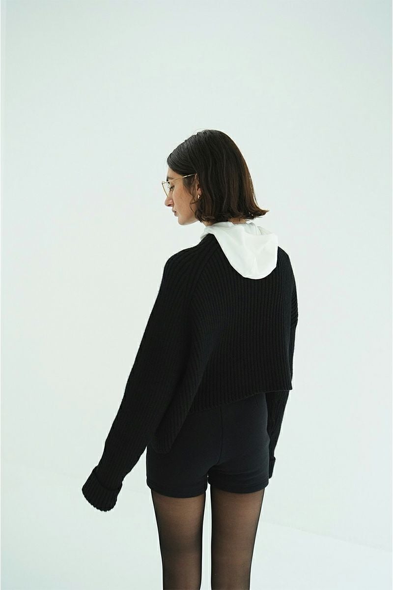 CLANE(クラネ) ASYMMETRY WIDE SHORT KNIT TOPS アシンメトリーワイドショートニットトップス 10106-2023
