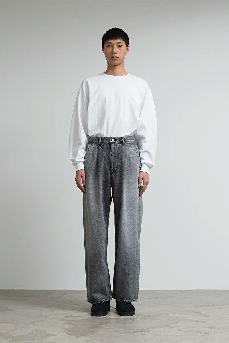 Graphpaper(グラフペーパー) Selvage Denim Two Tuck Pants -LIGHT FADE- セルビッチデニム ツータックパンツ ライトフェイド GU261-40061LB