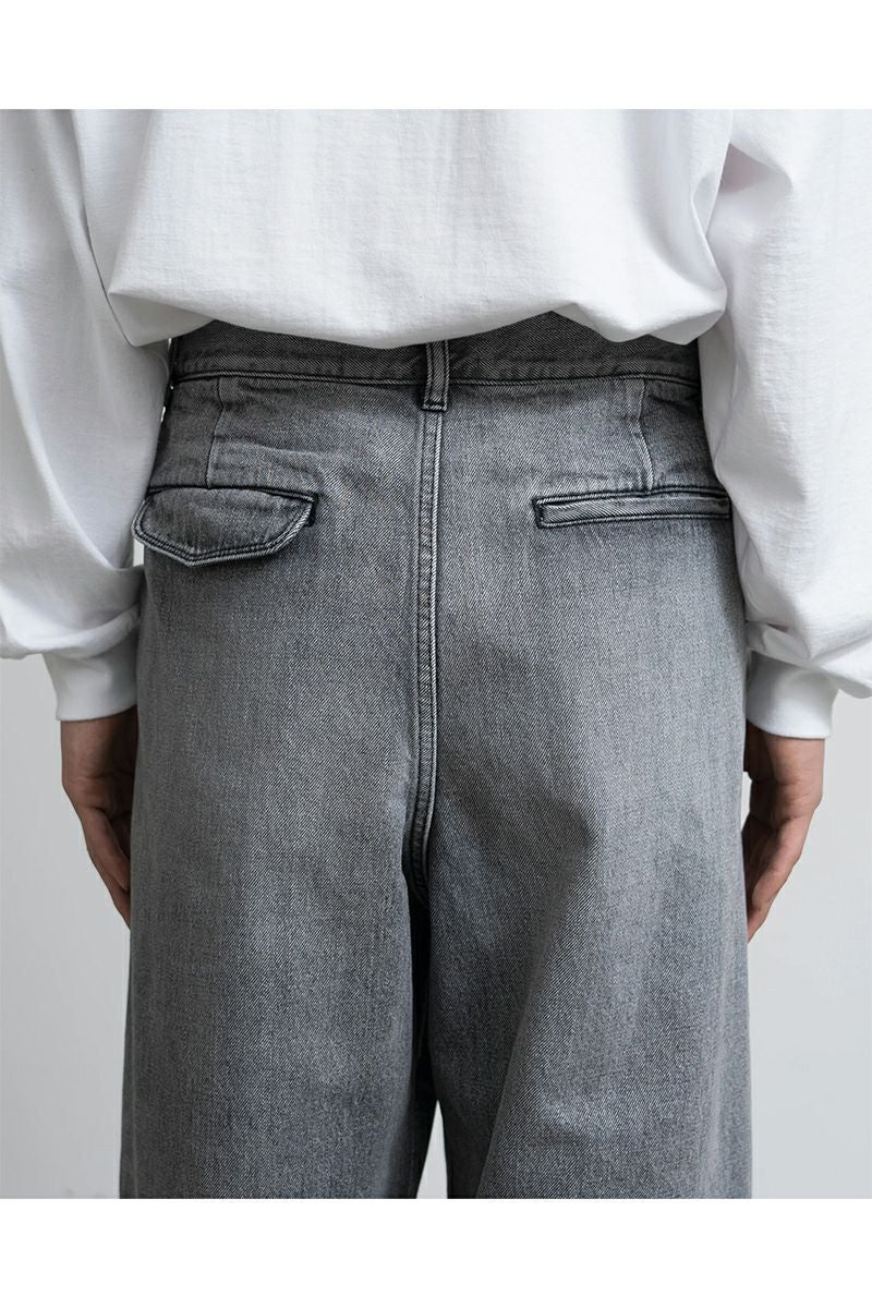 Graphpaper(グラフペーパー) Selvage Denim Two Tuck Pants -LIGHT FADE- セルビッチデニム ツータックパンツ ライトフェイド GU261-40061LB