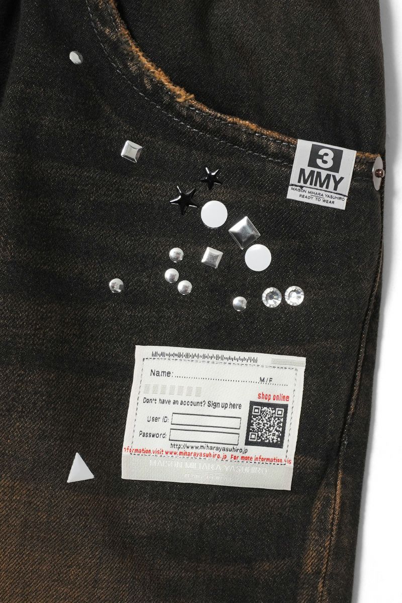 Maison MIHARA YASUHIRO(メゾン ミハラヤスヒロ) Embellished Sticker Denim Pants エンブリッシュ ステッカーデニムパンツ DENIM JEANS w STICKER A16PT025