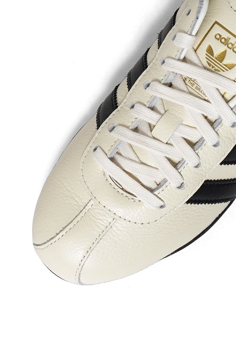 Adidas(アディダス) TOKYO W トーキョー Off White / Core Black / Gold Metallic JQ0597