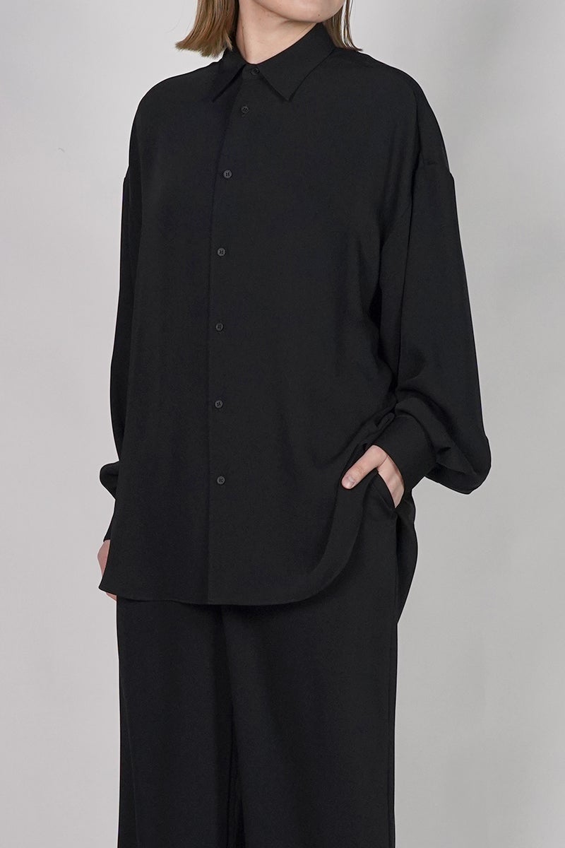 Graphpaper(グラフペーパー) Satin Oversized Regular Collar Shirts サテンオーバーサイズレギュラーカラーシャツ GL263-50093B