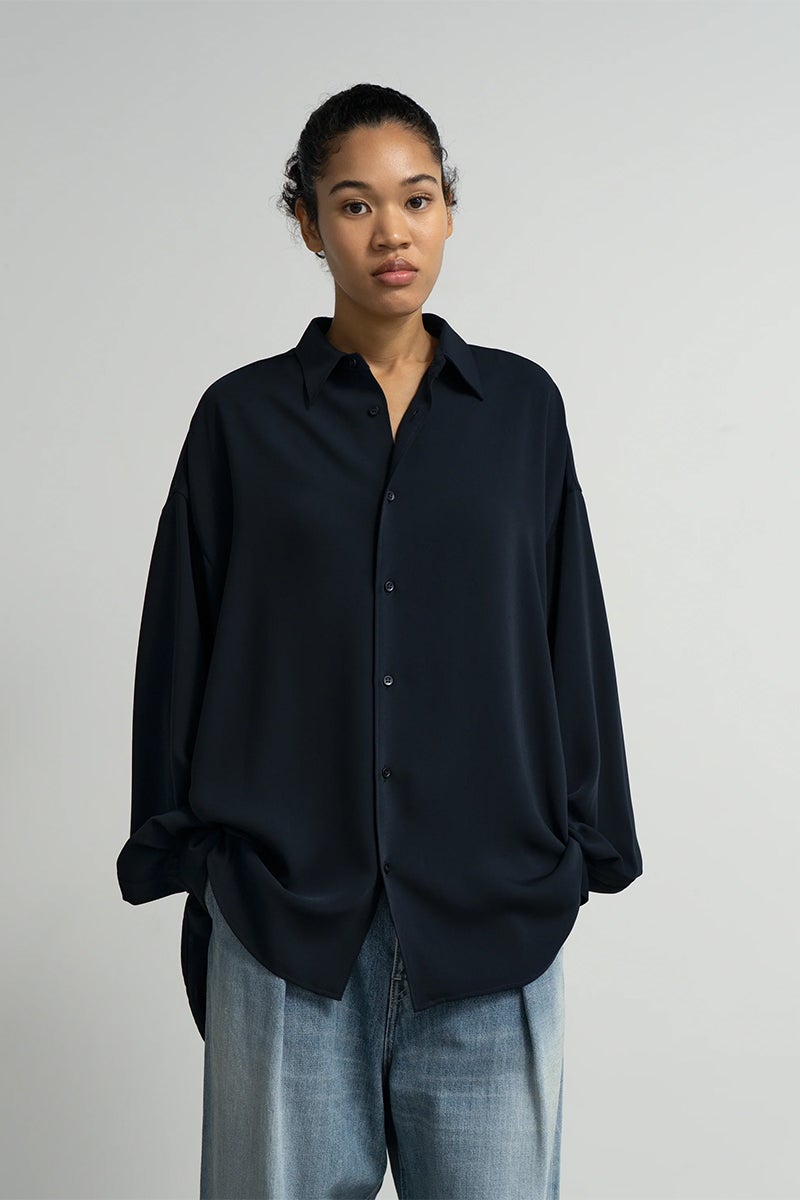 Graphpaper(グラフペーパー) Satin Oversized Regular Collar Shirts サテンオーバーサイズレギュラーカラーシャツ GL263-50093B