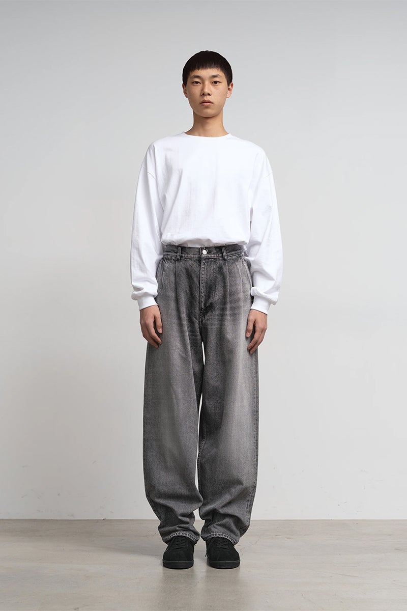 Graphpaper(グラフペーパー) Selvage Denim Two Tuck Tapered Pants -LIGHT FADE- セルヴィッチデニムツータックテーパードパンツ ライトフェイド GU263-40060LB