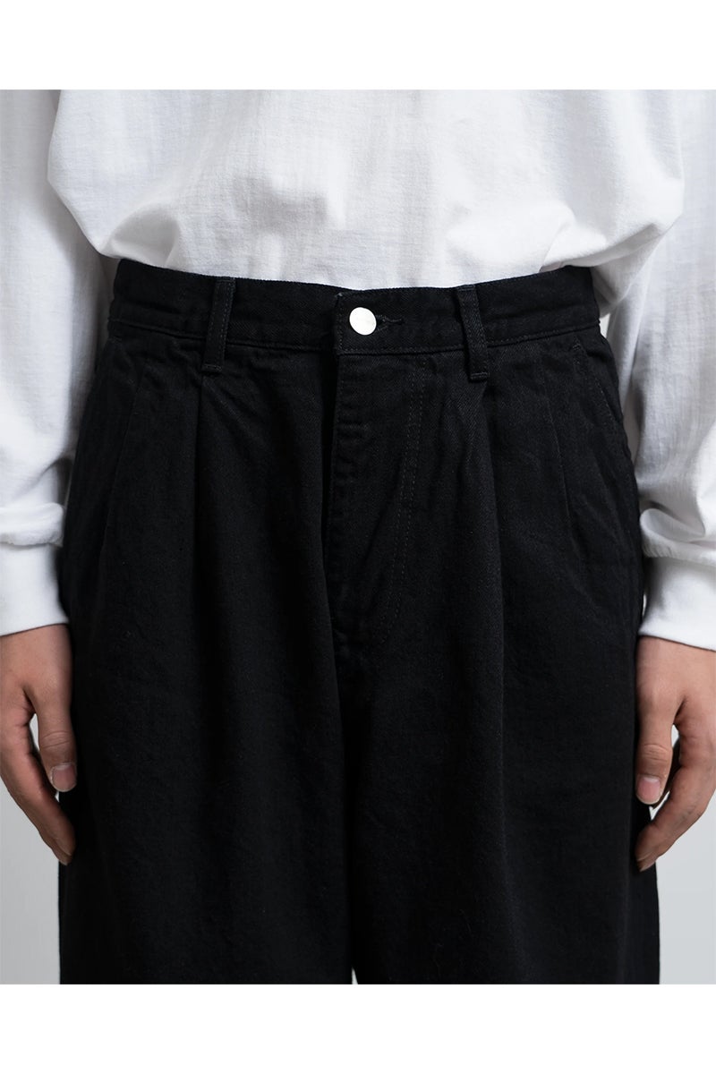 Graphpaper(グラフペーパー) Selvage Denim Two Tuck Tapered Pants セルヴィッチデニムツータックテーパードパンツ GU263-40060RB