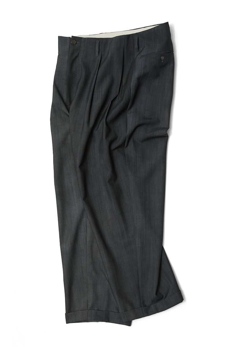 saby(サバイ) TWO TUCK TROUSERS - Bishu Japan Flow dyeing FAB - ツータックトラウザース 尾州フロウダイイング 26A-021825