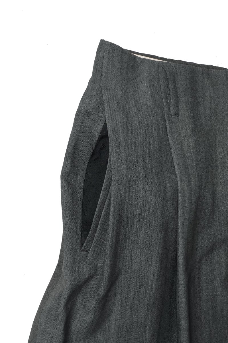 saby(サバイ) TWO TUCK TROUSERS - Bishu Japan Flow dyeing FAB - ツータックトラウザース 尾州フロウダイイング 26A-021825