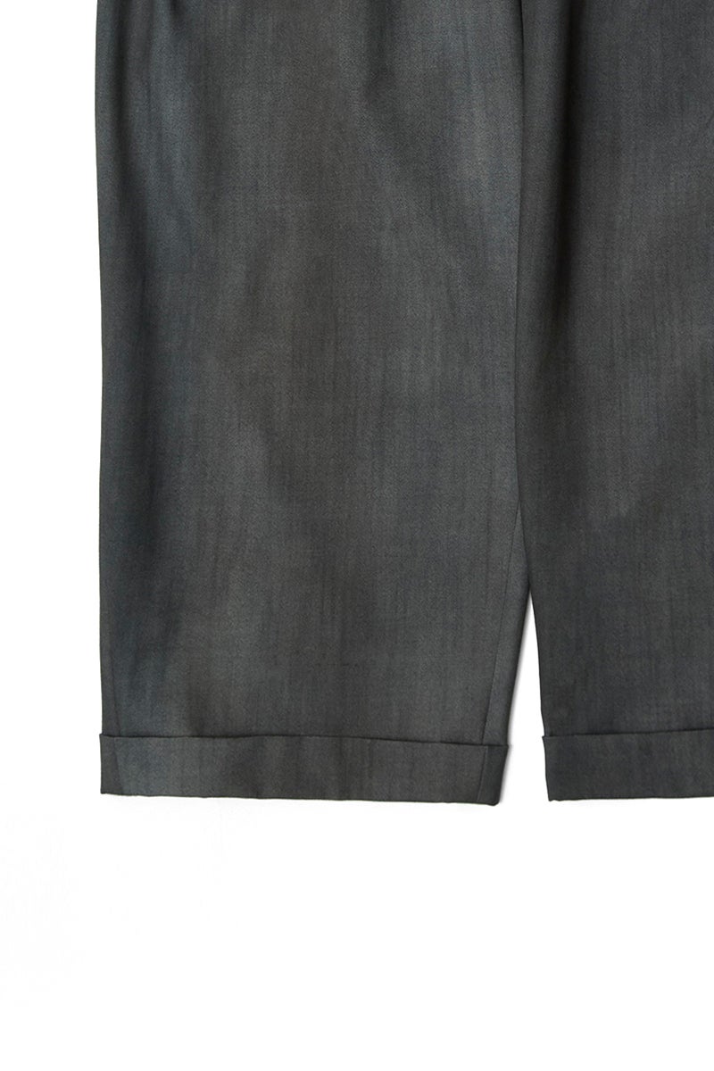 saby(サバイ) TWO TUCK TROUSERS - Bishu Japan Flow dyeing FAB - ツータックトラウザース 尾州フロウダイイング 26A-021825